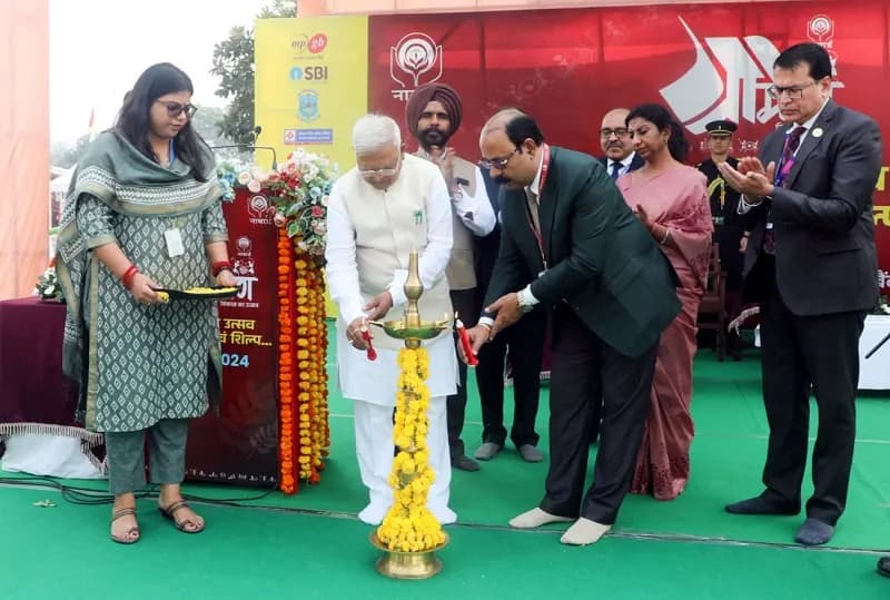 ग्रामीण विकास उत्सव, उत्पादों और कारीगरों के प्रोत्साहन का प्रभावी मंच : राज्यपाल पटेल