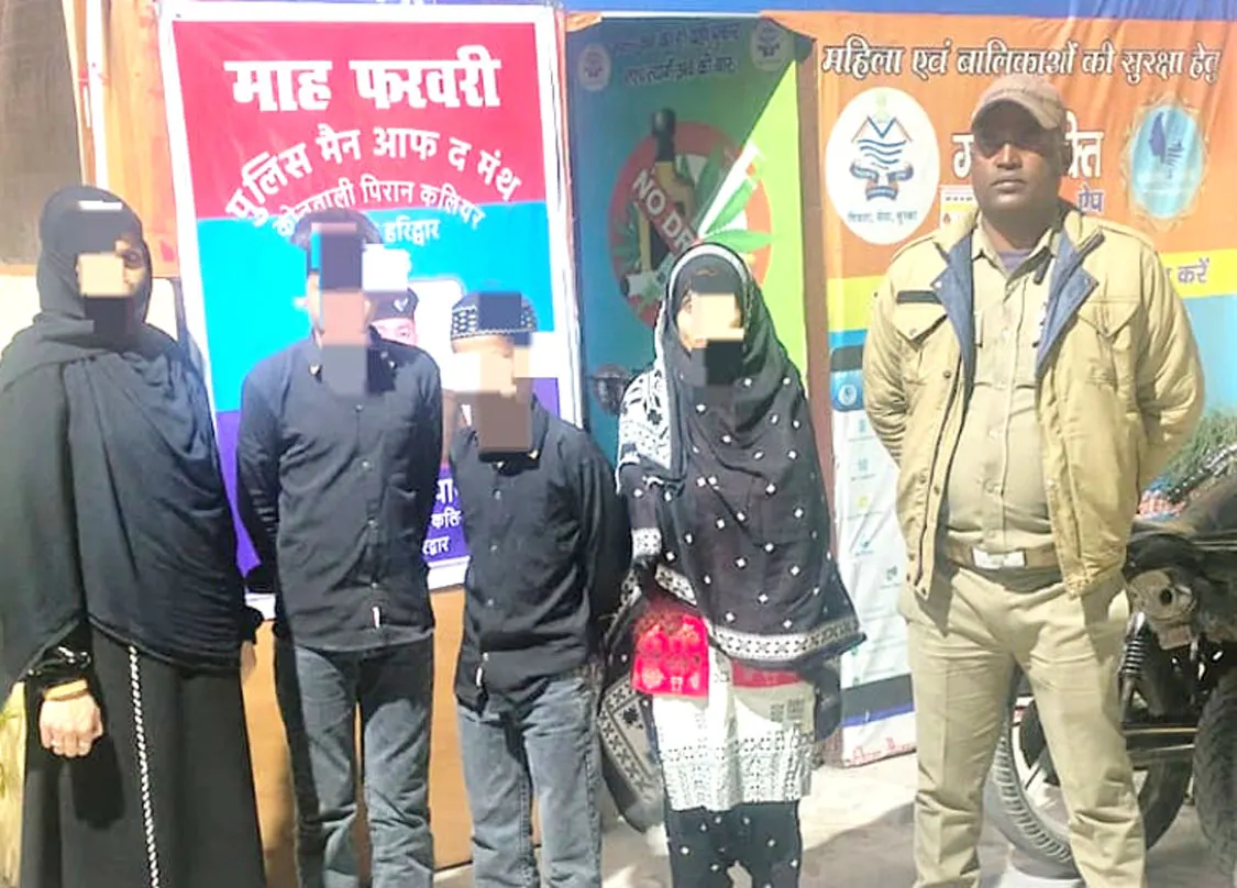 पुलिस ने दो नाबालिग बच्चे किए बरामद, परिजनों को सौंपे