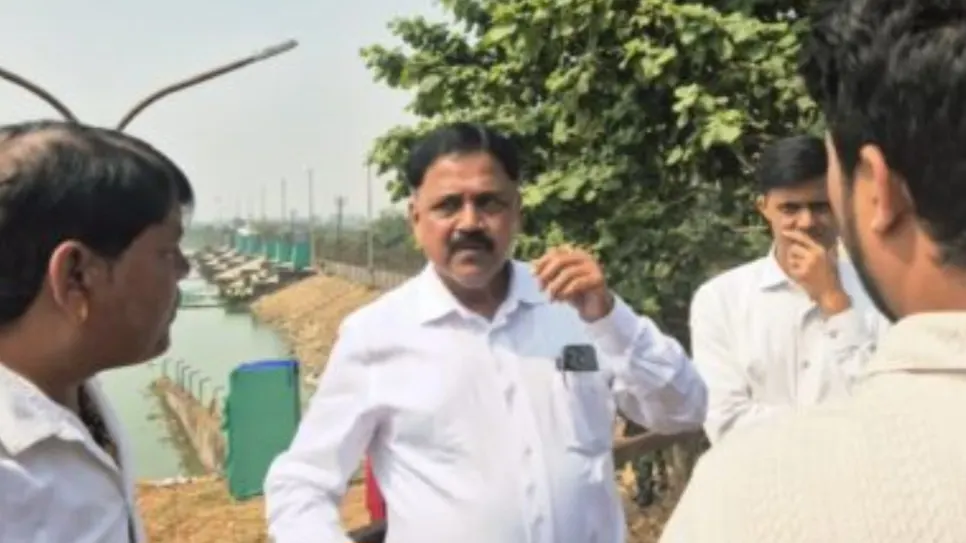 मंत्री सुदिव्य कुमार सोनू ने रांची के विभिन्न छठ घाटों का किया निरीक्षण
