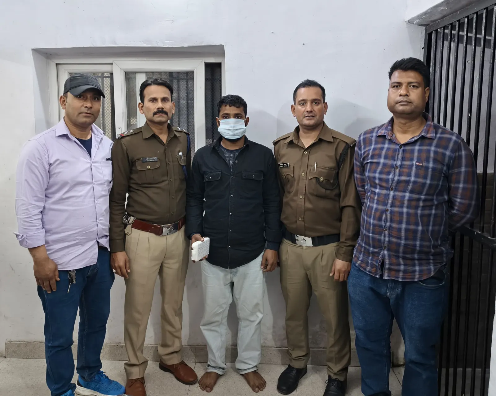 36 लाख रुपये की स्मैक के साथ एक तस्कर गिरफ्तार