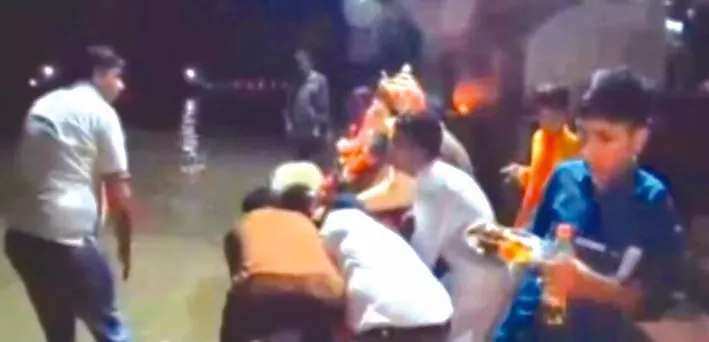 मूर्ति विसर्जन के दौरान कनखल में युवक गंगा में डूबा