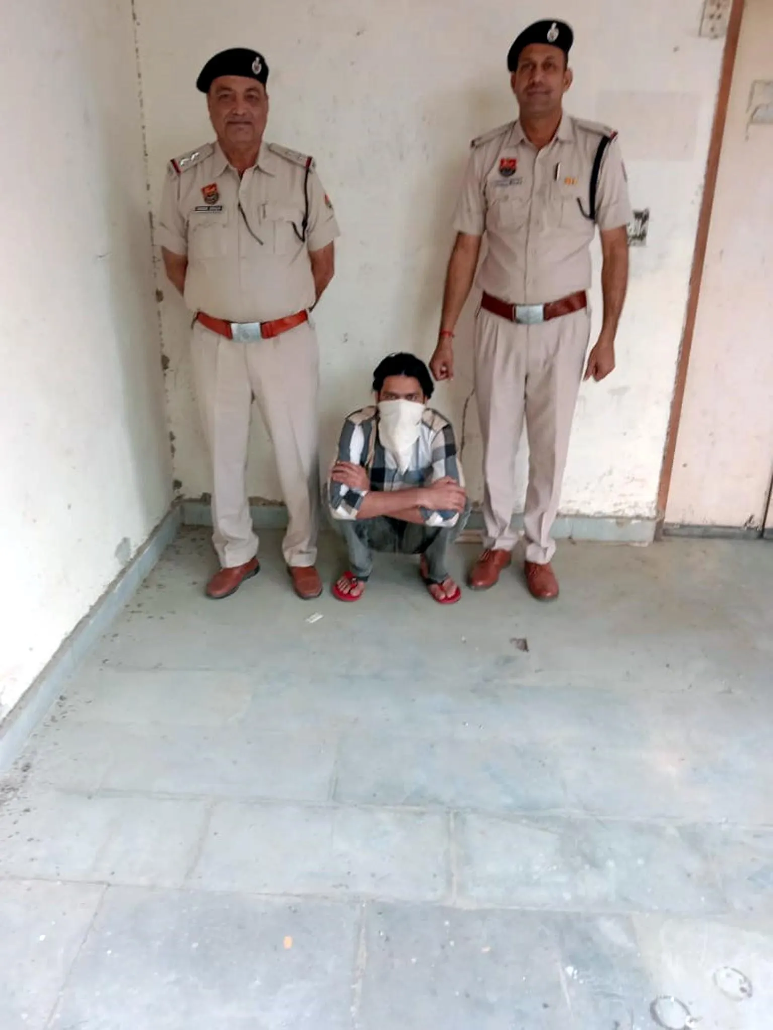 फतेहाबाद : विदेश भेजने के नाम पर लाखों की धोखाधड़ी का आरोपी गिरफ्तार