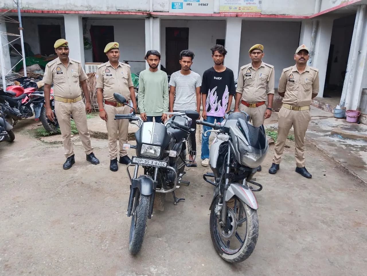अन्तरराज्यीय वाहन चोर गिरोह का पर्दाफाश, पांच गिरफ्तार