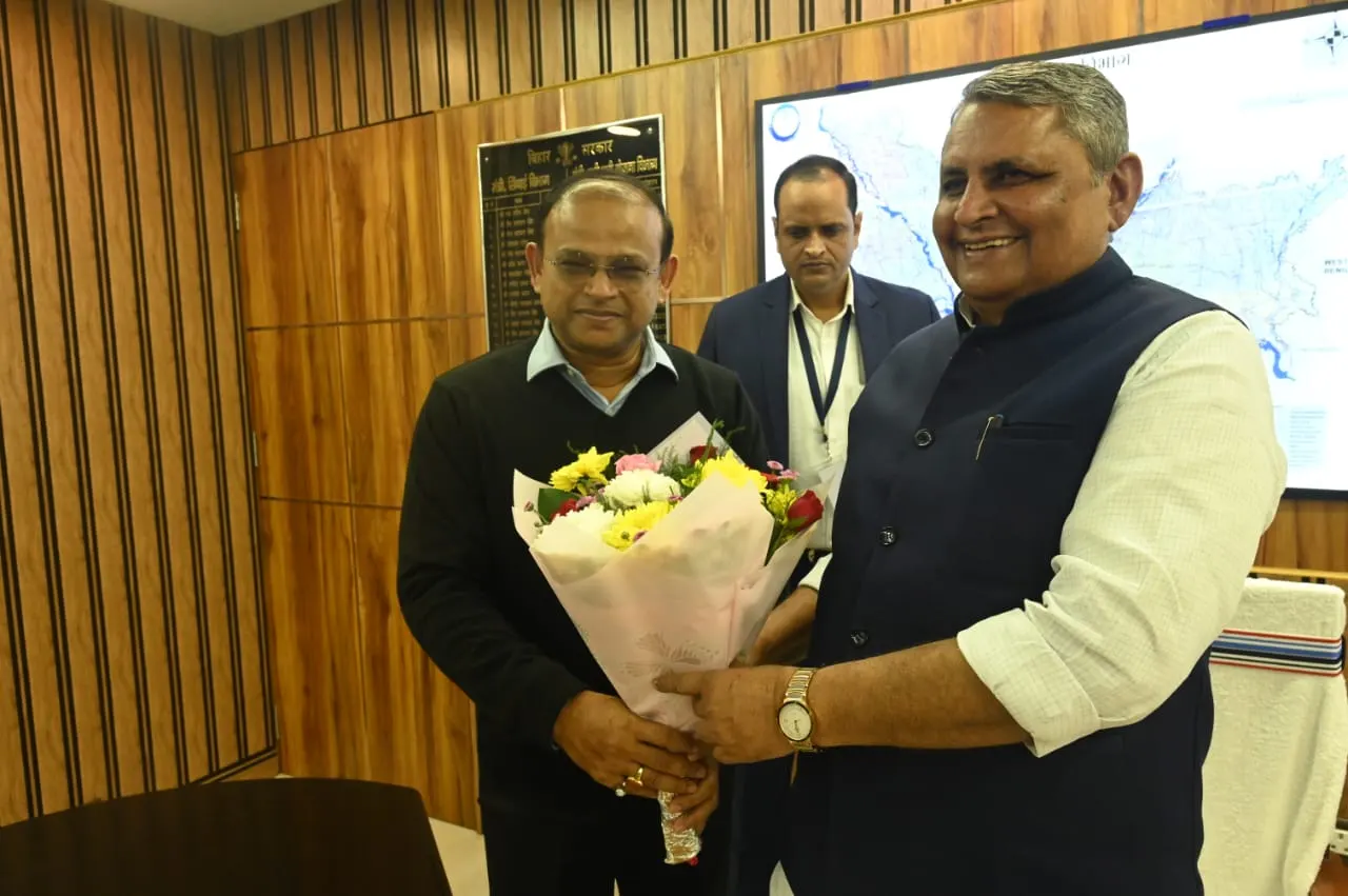 बिहार में मंत्री विजय चौधरी ने संभाला कार्यभार, मौजूदा योजनाओं और प्रणालियों के सुदृढ़ कार्यान्वयन पर दिया जोर