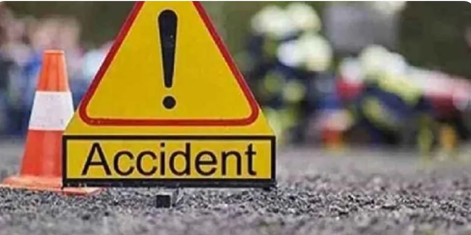 चाईबासा–सेंरेंगसिया मार्ग पर भीषण सड़क हादसा, दो युवकों की मौके पर मौत
