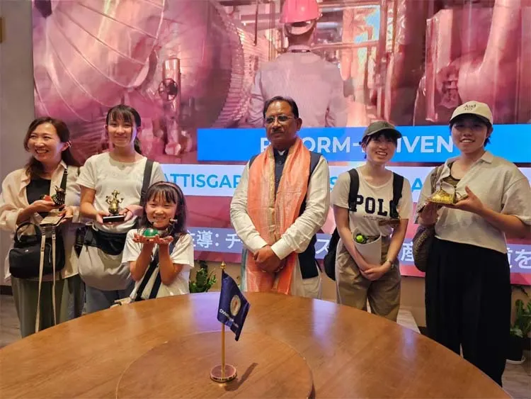 मुख्यमंत्री साय पहुंचे छत्तीसगढ़ पैवेलियन, वर्ल्ड एक्सपो 2025 में दिखी प्रदेश की संस्कृति और समृद्धि की अद्भुत झलक