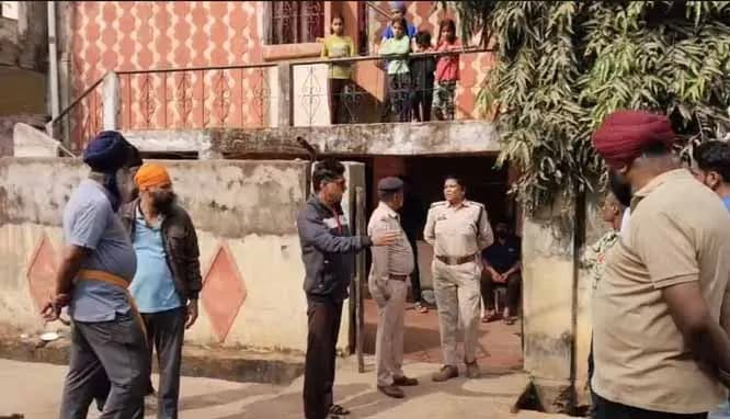 जगदलपुर : बुजुर्ग ने पहले पत्नी को उतारा मौत के घाट, फिर स्वयं लगा ली फांसी