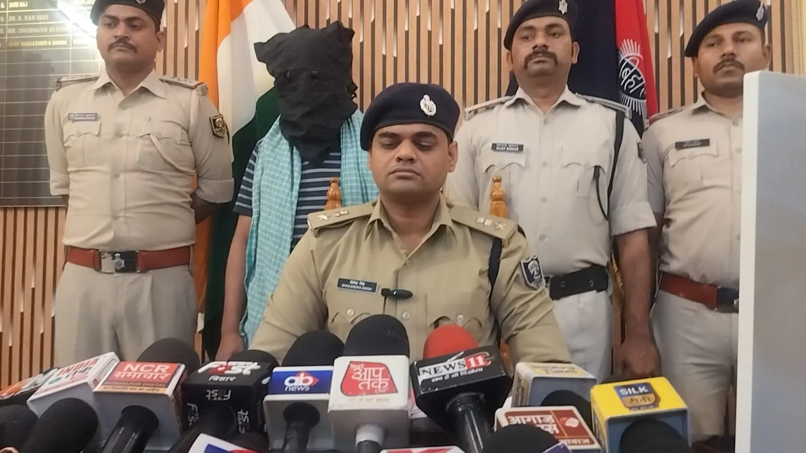 8040 पीस कोडिन युक्त सिरप तथा 21,000 टेन टैबलेट के साथ एक अपराधी गिरफ्तार