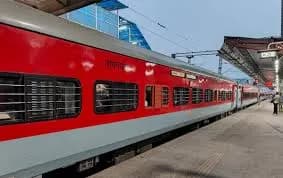 हटिया-दुर्ग स्पेशल ट्रेन दाे अप्रैल से अब नियमित एक्सप्रेस के रूप में हर सप्ताह दो दिन चलेगी