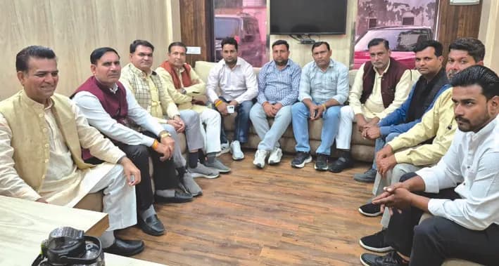 लक्सर के किसानों ने गन्ना मूल्य बढ़ाने की मांग की