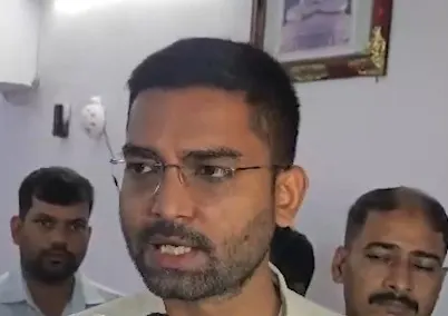 आरक्षण को लेकर विपक्ष पर दीपक प्रकाश का निशाना, जनता को गुमराह करने का आरोप