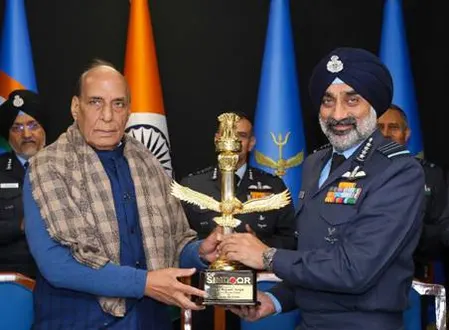 'ऑपरेशन सिंदूर' भारत की उच्च और प्रभावी सैन्य क्षमता का प्रदर्शन : रक्षा मंत्री राजनाथ सिंह