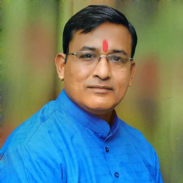 होलिका दहन पर भद्रा का साया, आज रात्रि 11 बजकर 13 मिनट के बाद करें होलिका दहन