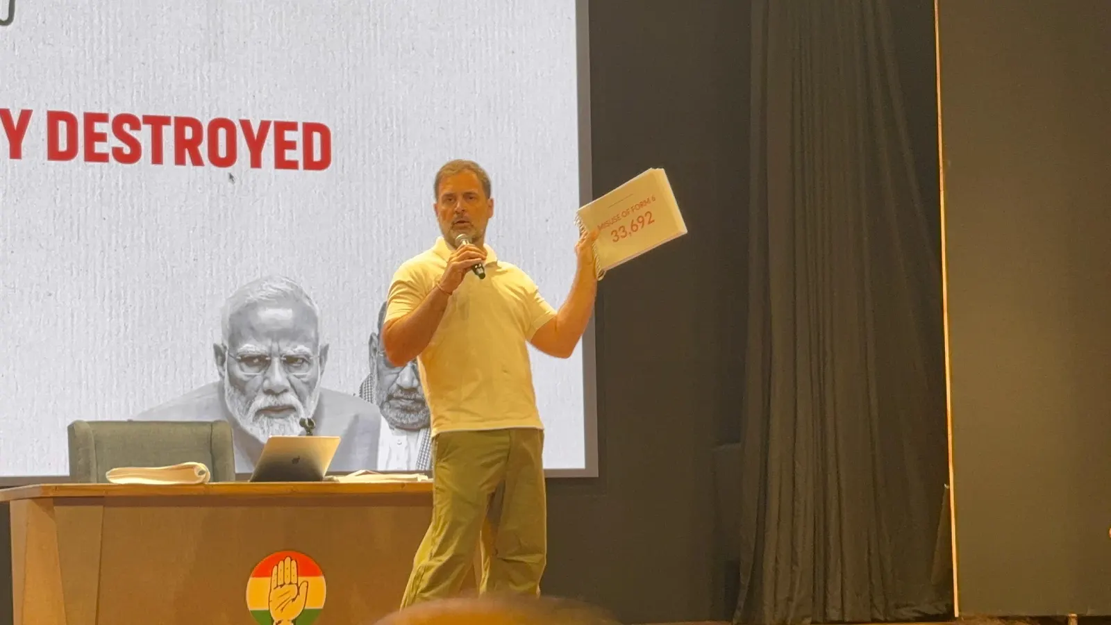 राहुल गांधी के नेतृत्व में सोमवार को इंडी गठबंधन के नेता संसद से चुनाव आयोग तक निकालेंगे मार्च, वोट चोरी का आरोप
