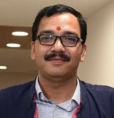 हिन्दू समाज की विराटता, अनुसूचित समाज के तपस्वी, ज्ञानवान साधुओं को महामंडलेश्वर की उपाधि-डॉ. मयंक चतुर्वेदी