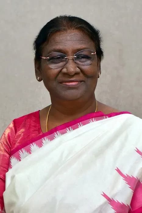 राष्ट्रपति मुर्मू आज हैदराबाद में वैश्विक आध्यात्मिक महोत्सव की शोभा बढ़ाएंगी