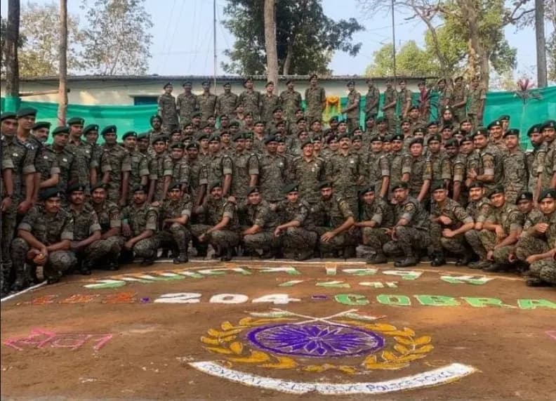 सीआरपीएफ के 87वें स्थापना दिवस पर राजनेताओं ने सैनिकों के साहस को किया नमन