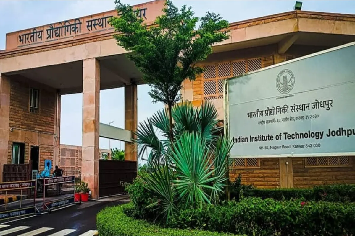 भारतीय प्रौद्योगिकी संस्थान जोधपुर ने सुदूर सौर पैनल इंस्टॉलेशन के लिए अत्याधुनिक ईवी चार्जिंग एडाप्टर का किया अनावरण