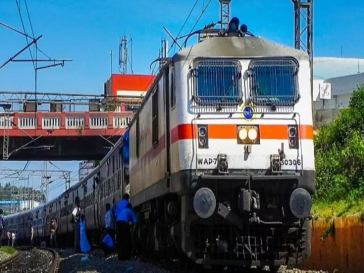 चार जोड़ी समर स्पेशल ट्रेन चलाएगी पश्चिम रेलवे