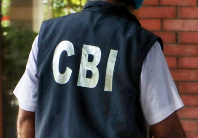 नीट पेपर लीक केस 2026: सीबीआई के रडार पर पीवी कुलकर्णी, पुराने पेपर सेटिंग की हो रही जांच
