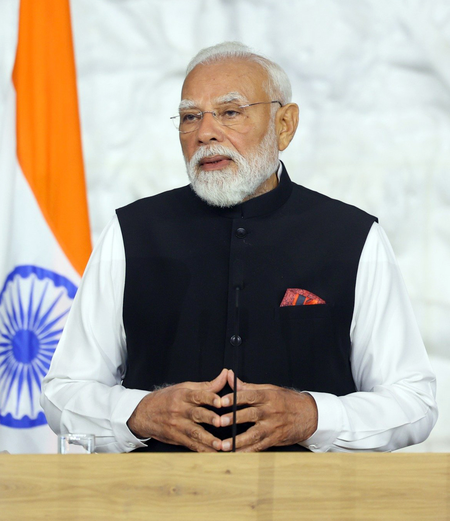 विदेश यात्रा से लौटे पीएम मोदी, आज दिल्ली में मंत्रिपरिषद की अहम बैठक की करेंगे अध्यक्षता