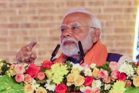 जो स्वयं दक्ष हो और दूसरों को सिखा सके, वही श्रेष्ठ शिक्षक: पीएम मोदी