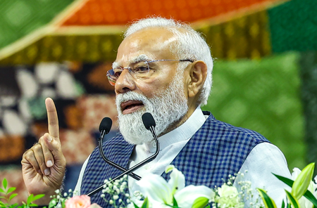 पहली नौकरी पर ₹15,000 की सौगात: पीएम मोदी वितरित करेंगे ₹2,400 करोड़