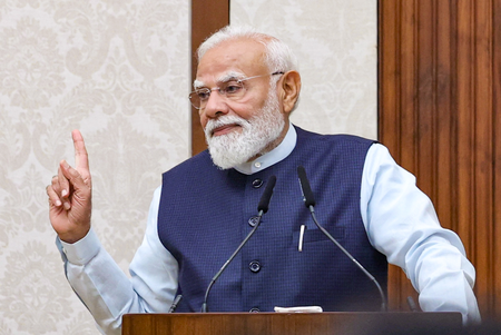 सामूहिक समर्पण और पुरुषार्थ से राष्ट्र की समृद्धि अक्षुण्ण रहती है: प्रधानमंत्री मोदी