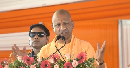 राममंदिर चढ़ावा विवाद पर सीएम योगी ने विपक्ष को घेरा, कहा- आस्था से खिलवाड़ न करें