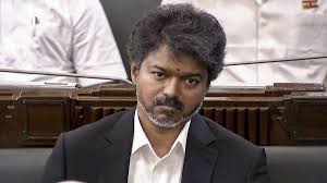 कांग्रेस ने चेताया: क्या विजय की सरकार में शामिल होंगे AIADMK के बागी विधायक