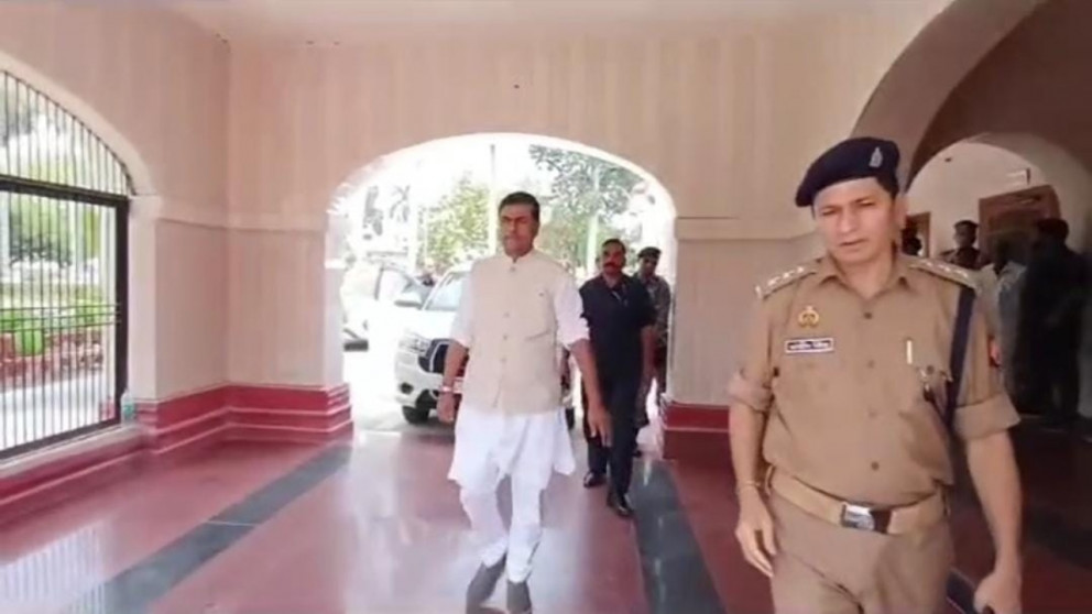 केंद्रीय ऊर्जा मंत्री आरके सिंह ने श्रीराम जन्मभूमि का किया दर्शन