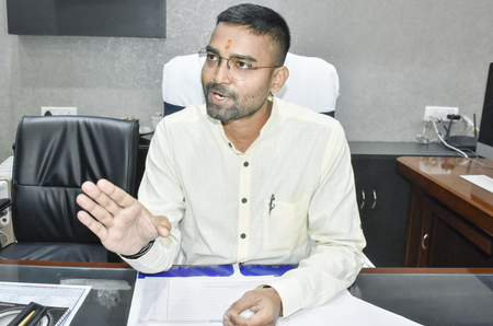 दीपक प्रकाश की मंत्री पद पर दोबारा नियुक्ति मामले में सुप्रीम कोर्ट ने जारी किया नोटिस