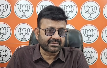 टीवीके ने पहला कदम ही गलत उठाया, भ्रष्ट पार्टी से किया समझौता: प्रतुल शाहदेव