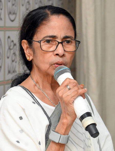 पश्चिम बंगाल में ममता बनर्जी की बड़ी बैठक आज, टीएमसी विधायकों संग विपक्षी रणनीति पर होगा मंथन