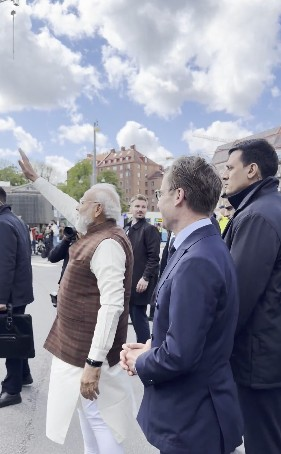 गुटेनबर्ग में पीएम मोदी का स्‍वागत, भारत-स्वीडन साझेदारी और यूरोप से निवेश सहयोग पर चर्चा