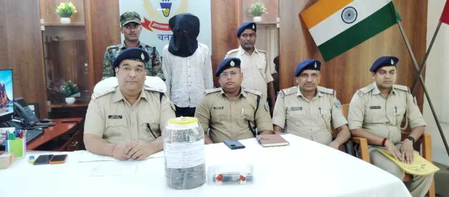 झारखंडः चतरा पुलिस ने 17 लाख की अफीम के साथ अंतरराज्यीय गिरोह का कूरियर दबोचा, दिल्ली-पंजाब तक जुड़े हैं तार