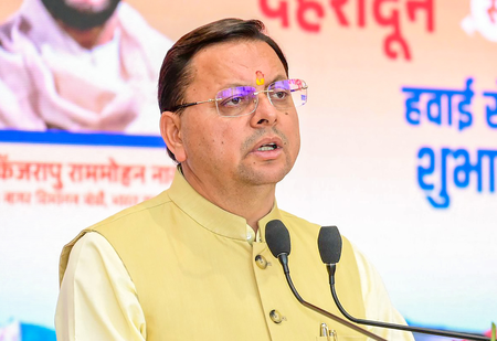 सीएम धामी ने नैनीताल सड़क हादसे पर जताया दुख, घायलों के शीघ्र स्वस्थ होने की कामना