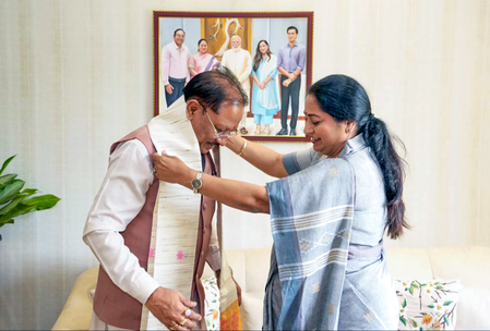 दिल्ली सीएम रेखा गुप्ता से मुख्यमंत्री विष्णु देव साय की मुलाकात, राज्यों के बीच समन्वय पर चर्चा