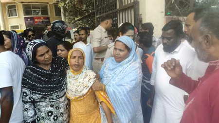 रांची: मारपीट में घायल युवक की इलाज के दौरान मौत, परिजनों ने डोरंडा थाने का घेराव कर किया हंगामा