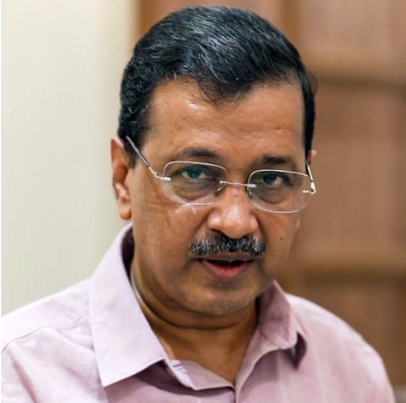 पेपर लीक जैसी गंभीर समस्या की जड़ तक पहुंचने के बजाय दिखावटी कदम उठा रही सरकार : केजरीवाल