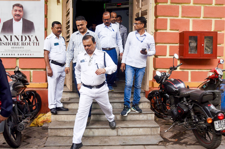 कोलकाता : कपल की मौत मामले में पुलिस ने एक और व्यक्ति को हिरासत में लिया