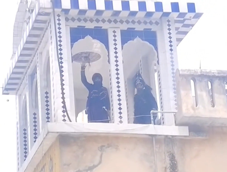 उत्तराखंड: नगरासू गुरुद्वारे की छत पर डटे निहंग सिख, भगवंत मान ने धामी से की बात