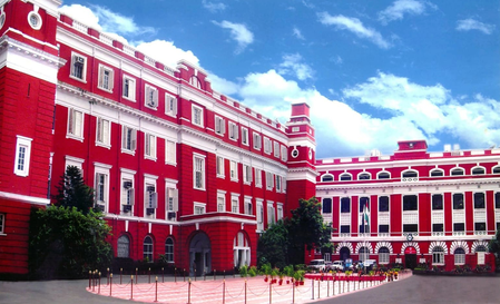 मुहर्रम जुलूस को लेकर कोलकाता पुलिस सख्त, हथियार, डीजे और ऊंचे ताजिए निकालने पर रोक