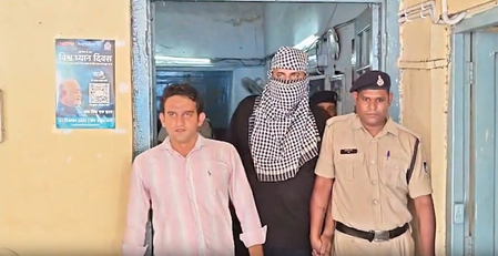 इंदौर जीआरपी की बड़ी कार्रवाई, ट्रेनों में चोरी करने वाला शातिर आरोपी गिरफ्तार