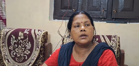 लखनऊ अग्निकांड: आदित्य की मां ने मांगा 1 करोड़ मुआवजा और सरकारी नौकरी