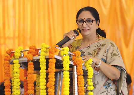 दिल्ली में 'मिशन 70 लाख पौधे', जनभागीदारी पर सीएम रेखा गुप्ता का जोर