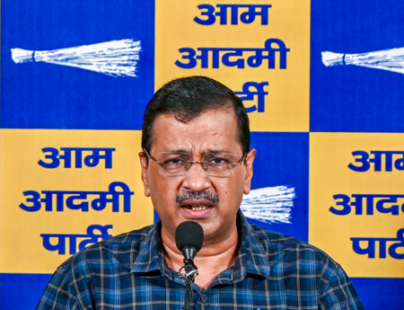 केजरीवाल बोले- ताहिर हुसैन का AAP से कोई संबंध नहीं