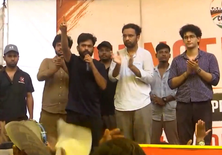 'आंदोलन खत्म नहीं होगा', अभिजीत दिपके ने अनशन का किया ऐलान