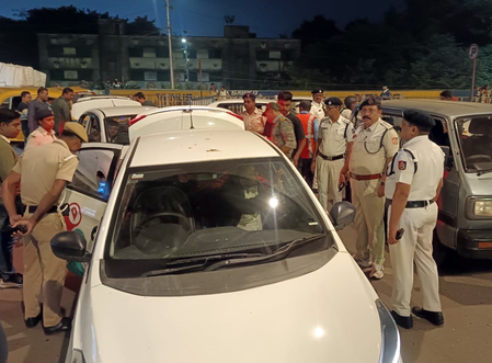 बंगाल के नलहाटी में पुलिस को बड़ी सफलता, विस्फोटकों का जखीरा मिला