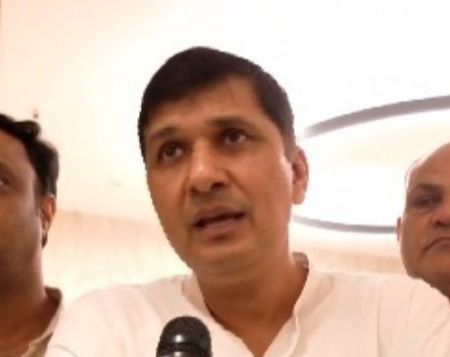 दिल्ली में दवा खरीद को लेकर नया सियासी घमासान: 'आप' ने सरकार पर लगाया करोड़ों रुपये के घोटाले का आरोप